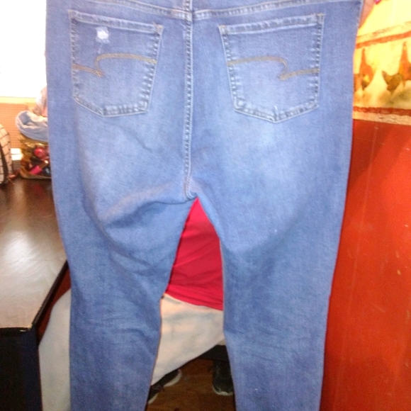 Jeans - Picture 1 of 2